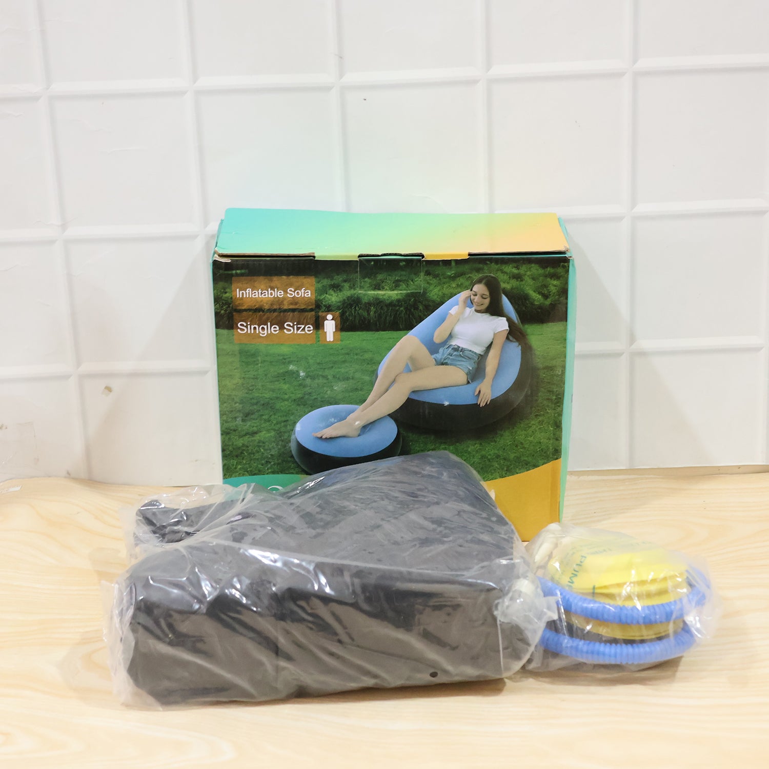 Box packaging of inflatable sofa chair for transportation