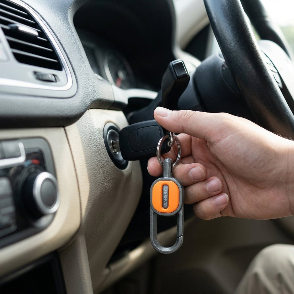 Stylish metal carabiner key holder for everyday use