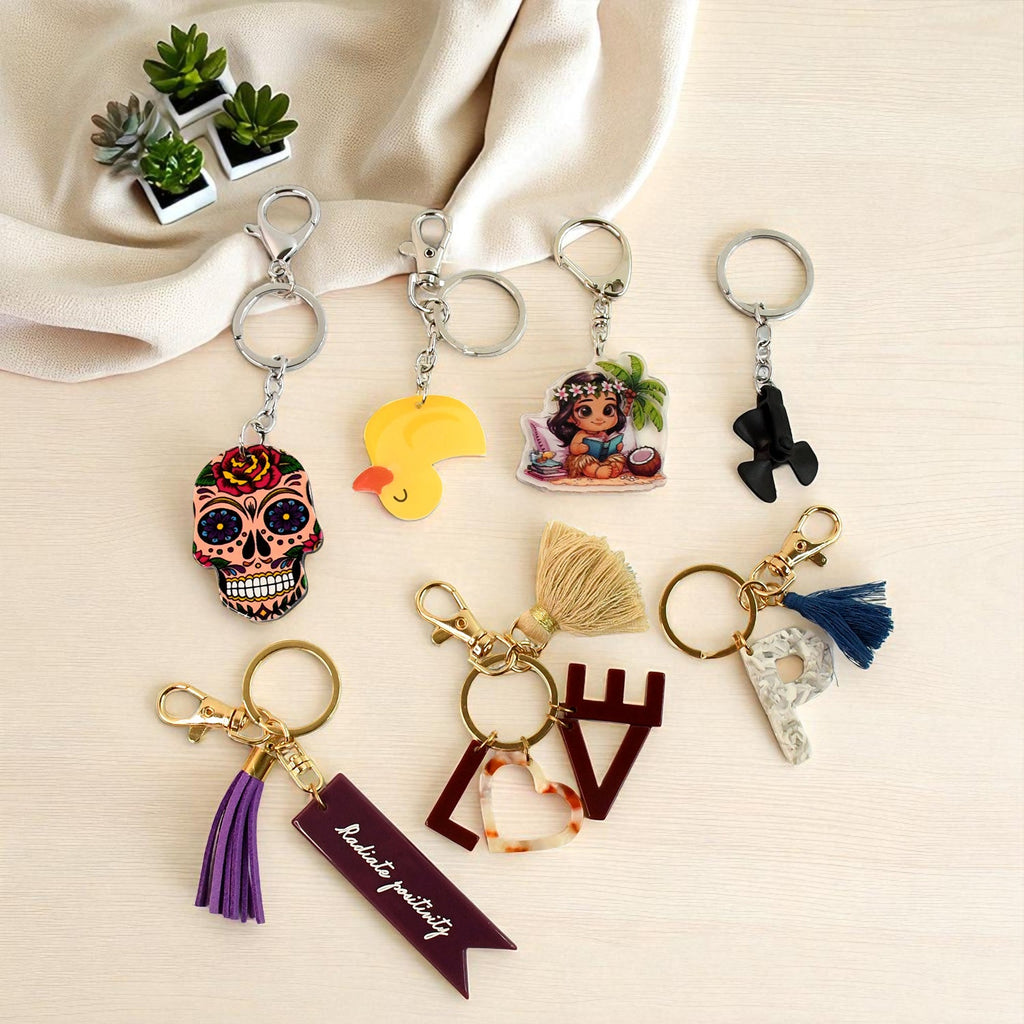 Assorted designer keychain with animal theme in acrylic and metal