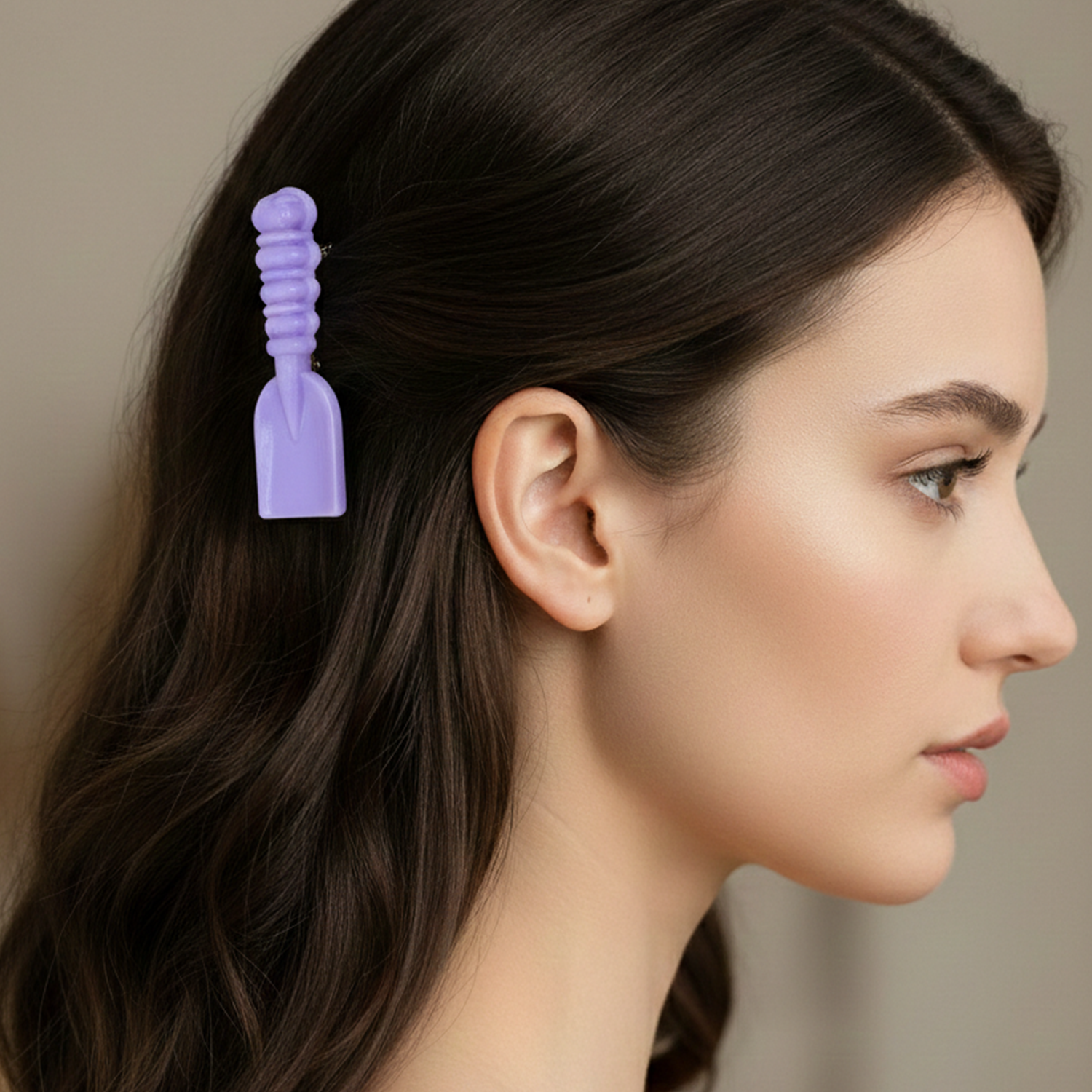 Fashionable mini tool shape hair clips worn as hair accessories