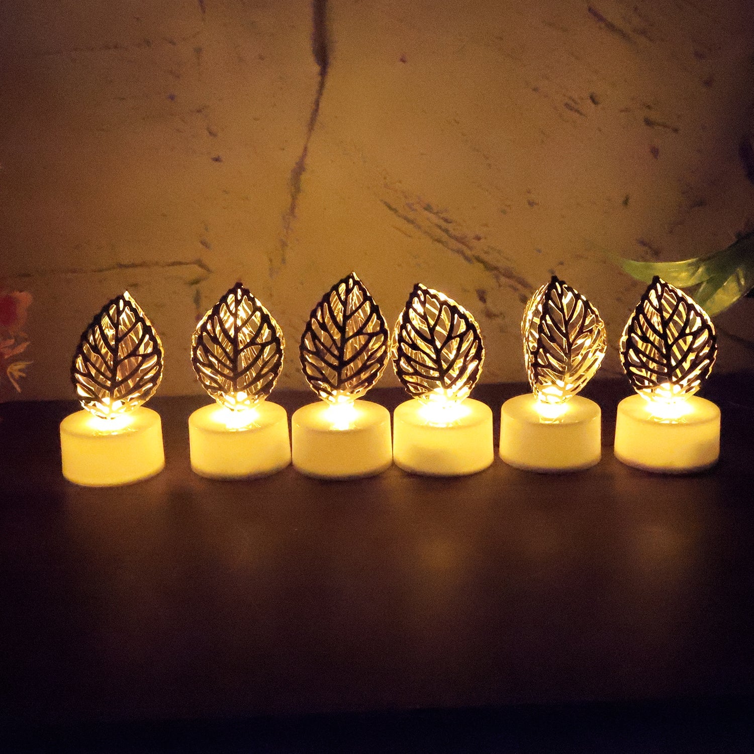 Decorative leaf flameless LED candle lights for ambient home décor