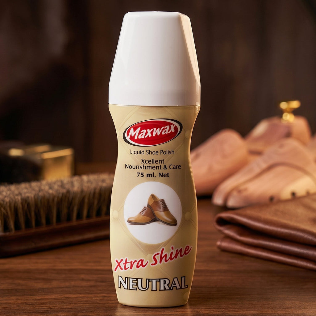 Liquid shoe shiner solution for quick shine and leather care