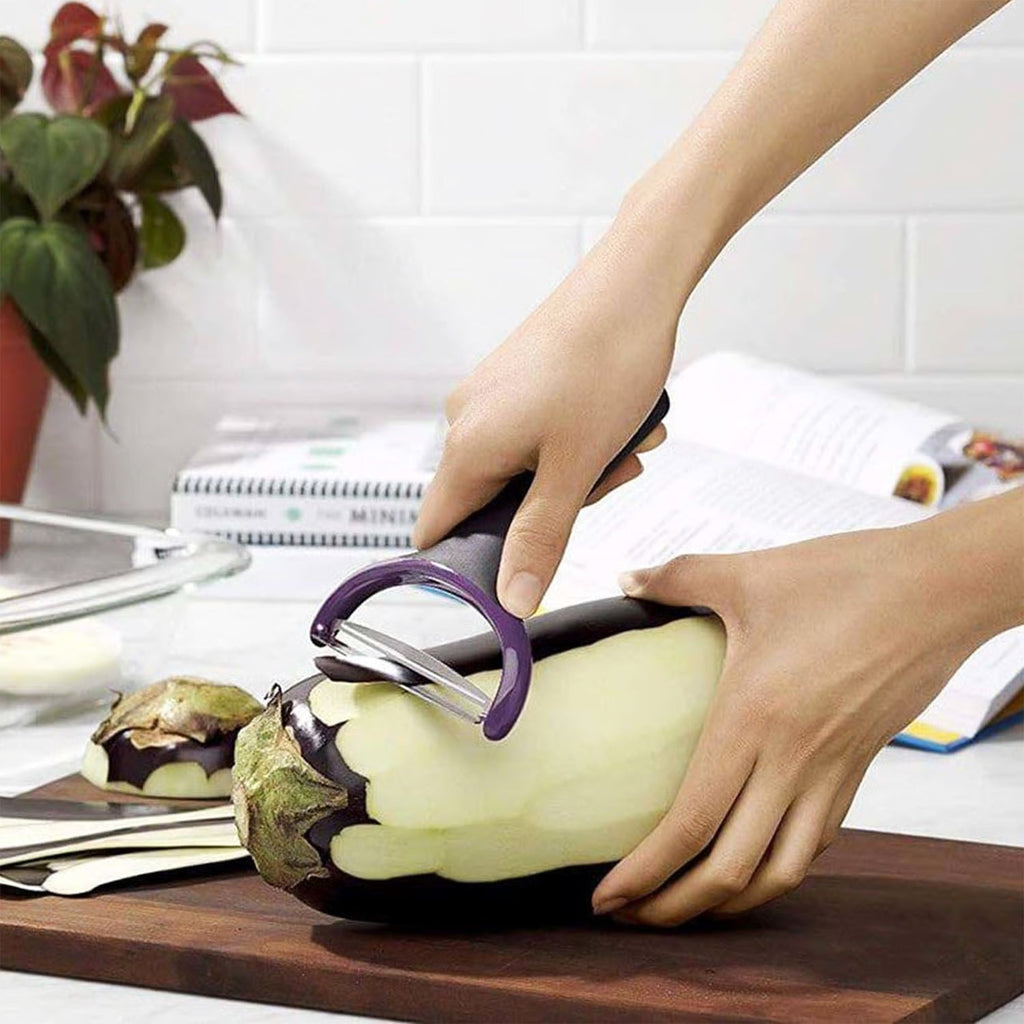 Premium kitchen vegetable peeler with sharp stainless steel blade and ergonomic handle