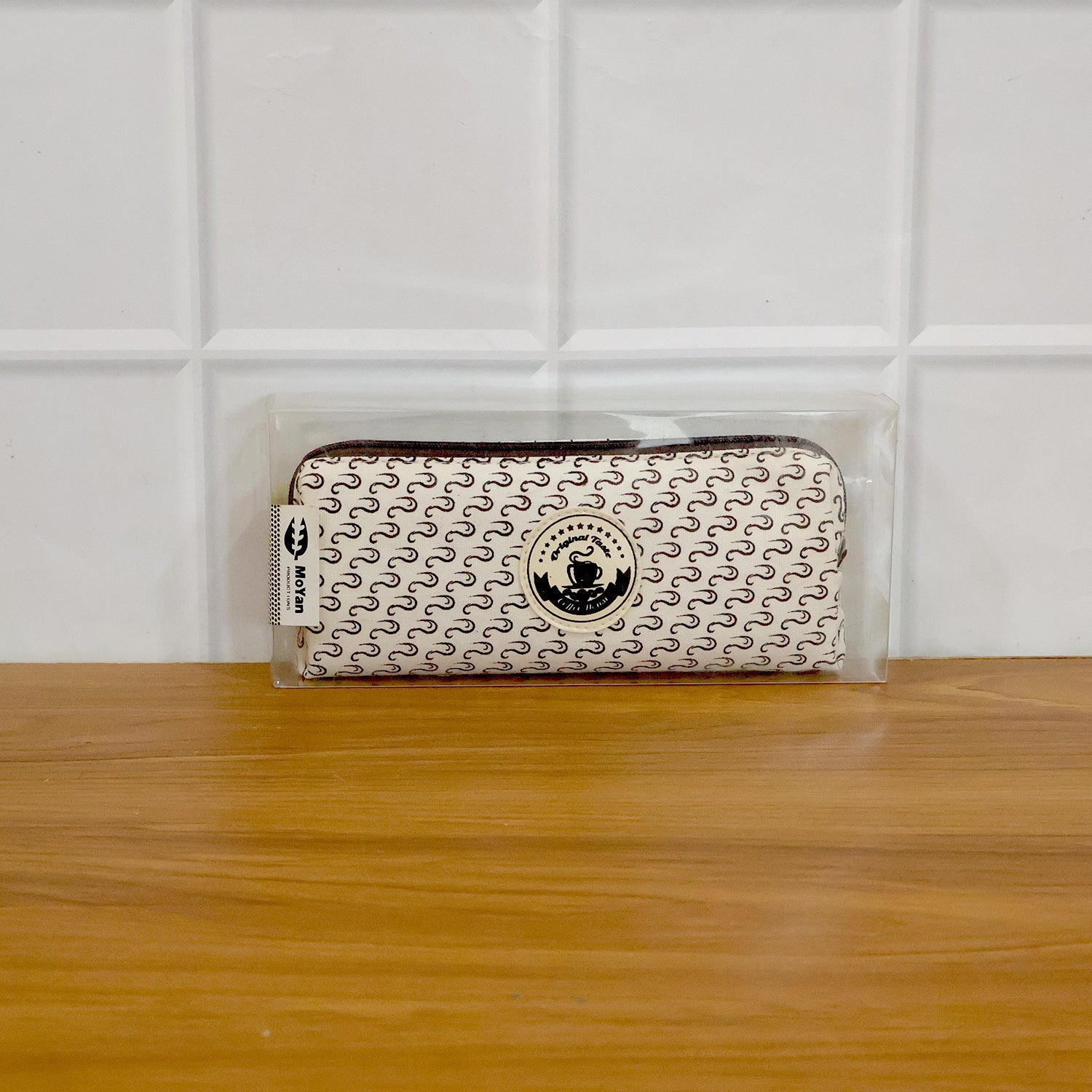 Fashionable and durable pencil case for students and professionals