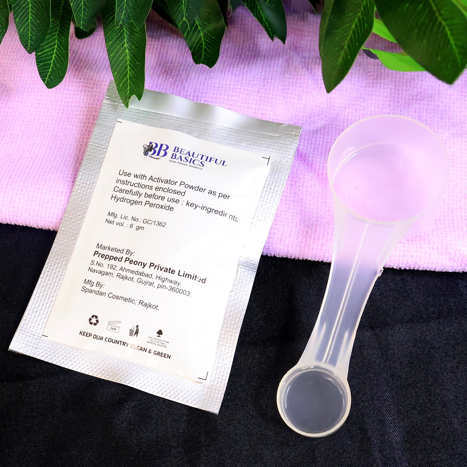 Men’s facial bleaching cream and activator powder for skin brightening