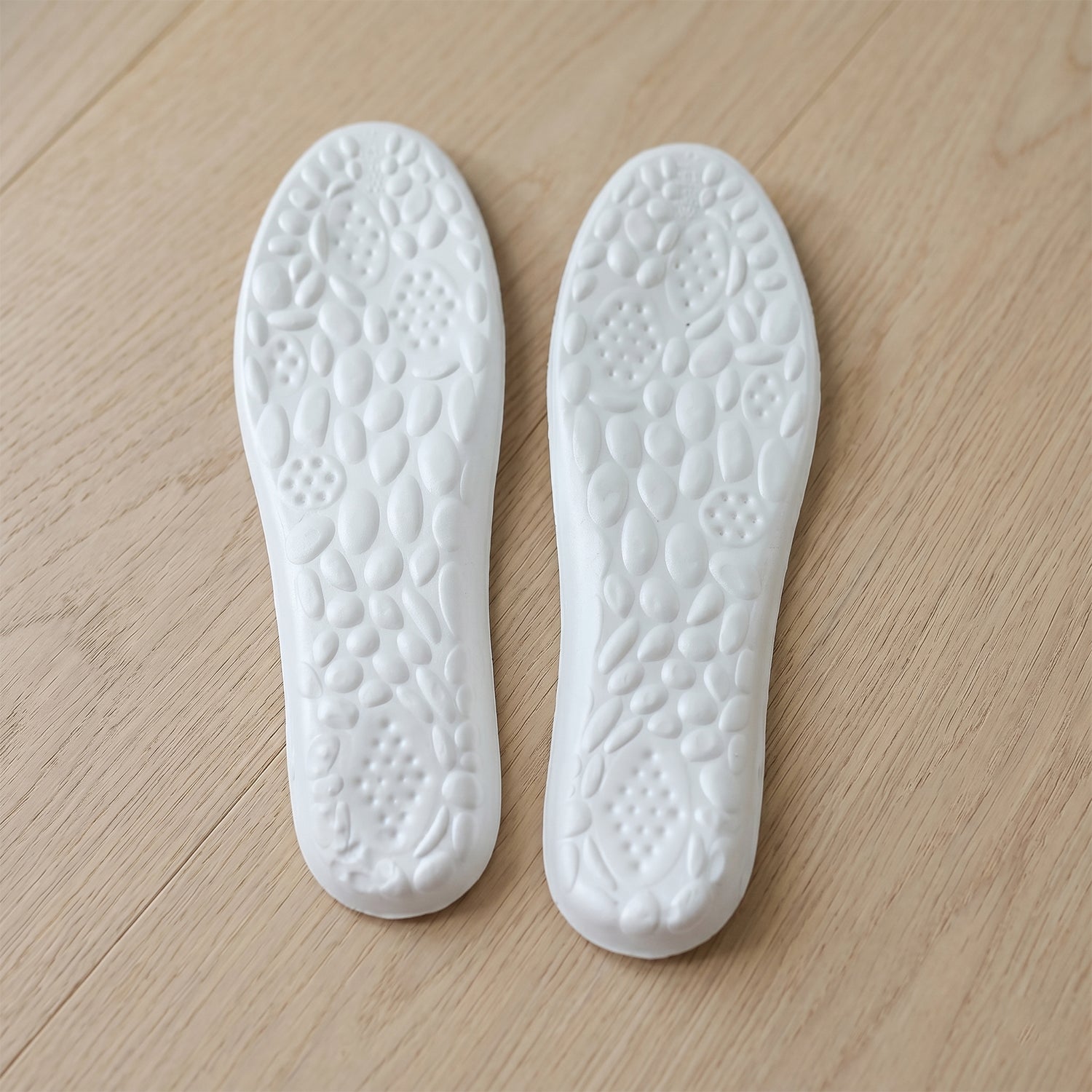 Shock absorbing insoles for size 37-40 shoes
