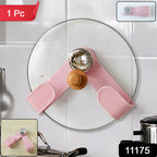 Anti-slip lid gripper for secure handling of hot lids