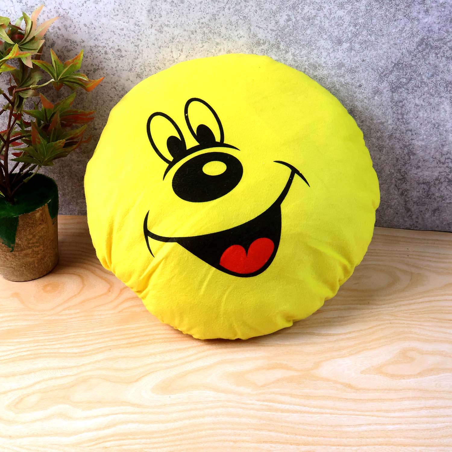 30x30 cm plush smiley face pillow cushion, soft and cuddly