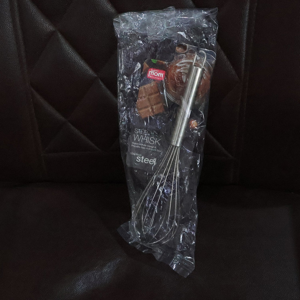 Full view of durable and comfortable stainless steel wire whisk